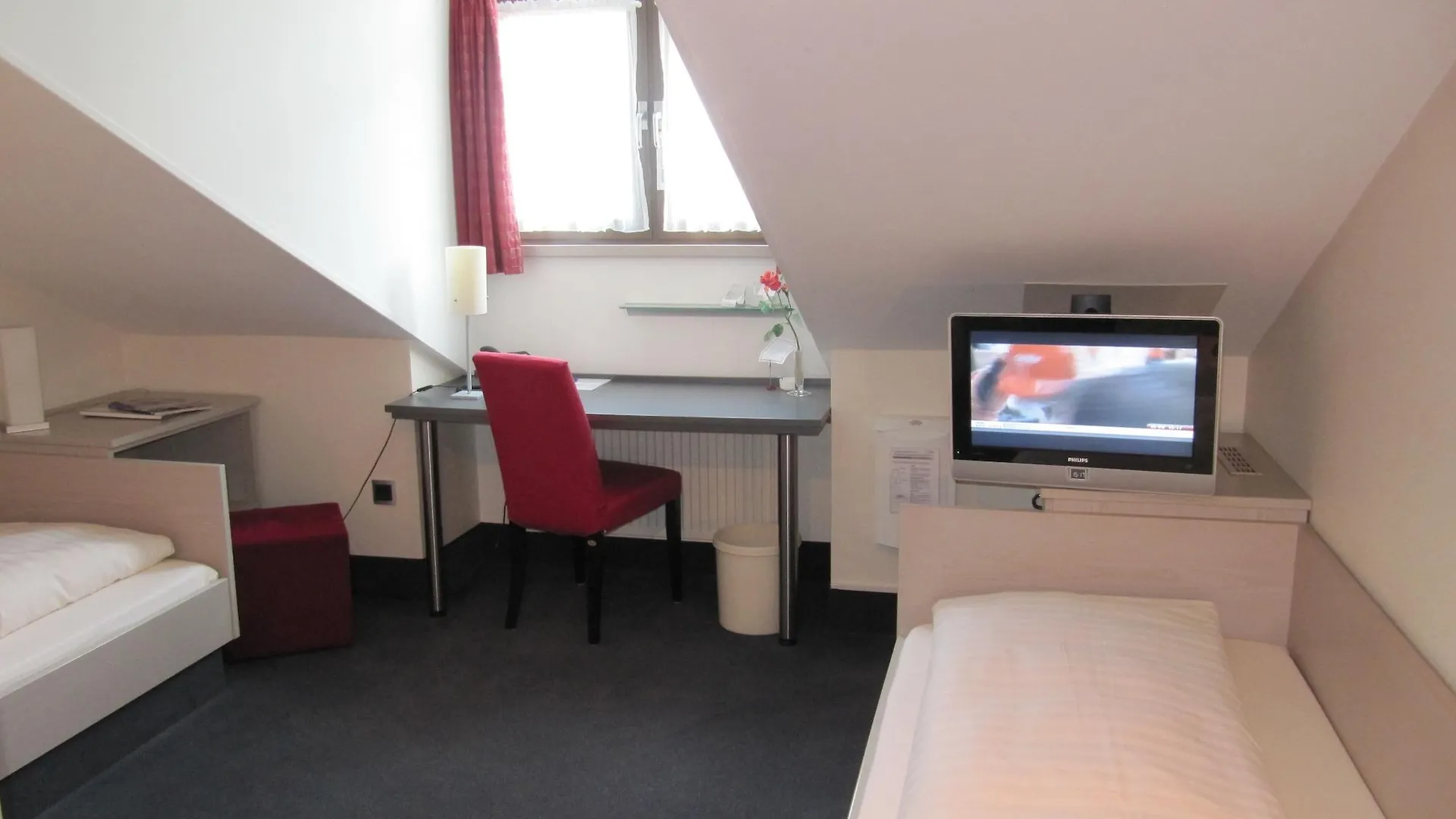 Hotel Schiller Olching 3*,